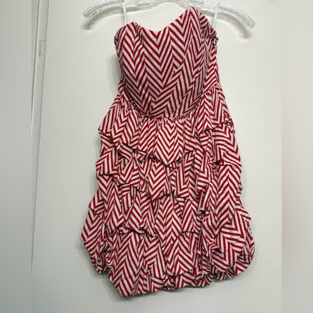 ark & co. Strapless Chevron Ruffle Dress – Red & Ivory | Size S